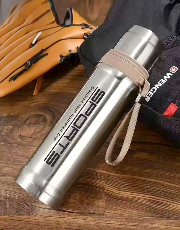 750ml Stainless Steel Vacuum Flask with integrated cup and pour spout
